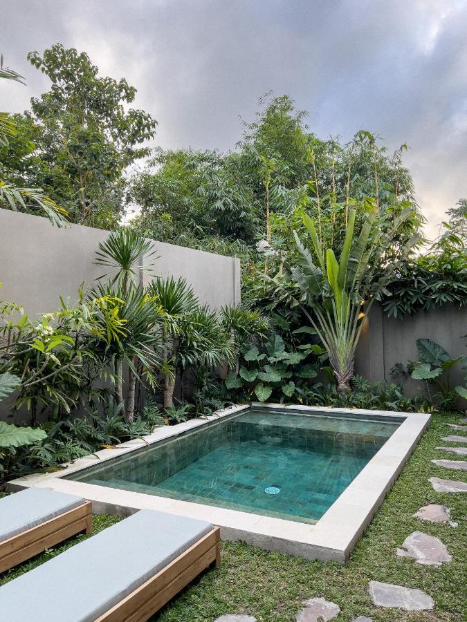 Aloha Villas - Modern Villas With Private Pool And Lush Gardens Kuta  Exterior foto